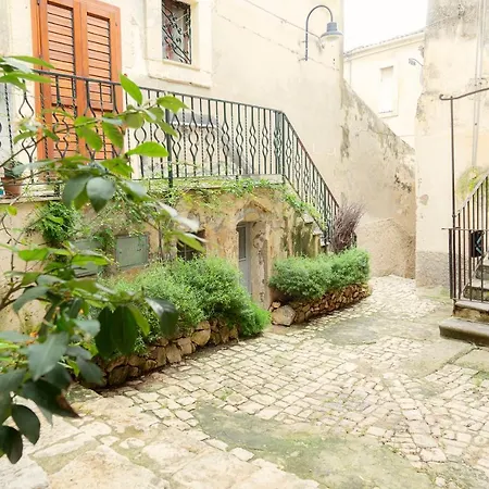 Dammusi Beneventano Apartment